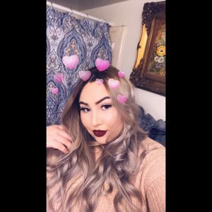 Meet your Posher, Emely